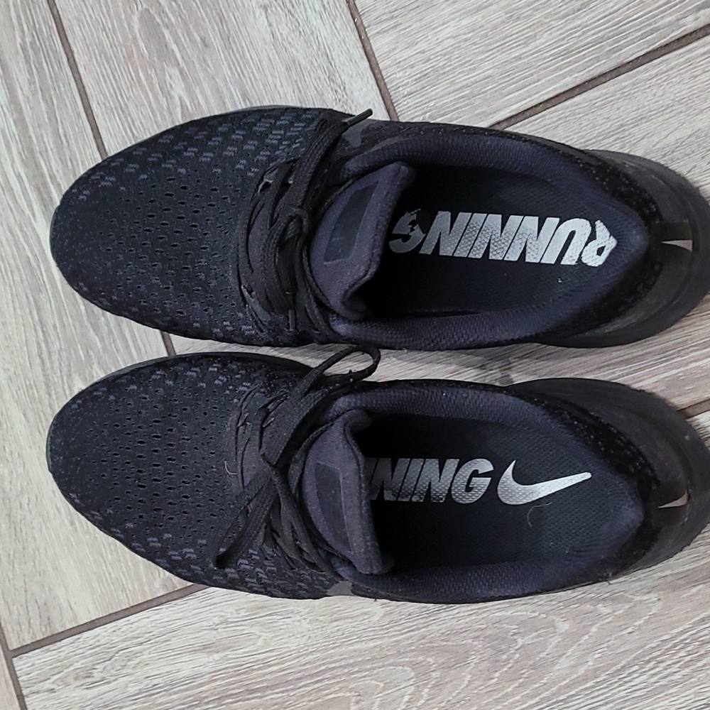 Nike Black Running Shoe 10.5